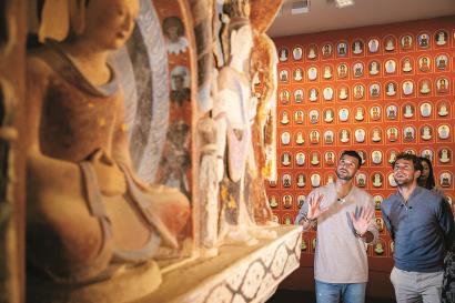 还屡屡在关 还屡屡在关