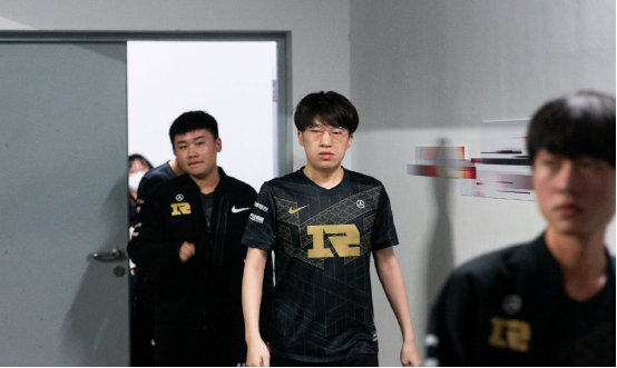 从巅峰跌落 从巅峰跌落