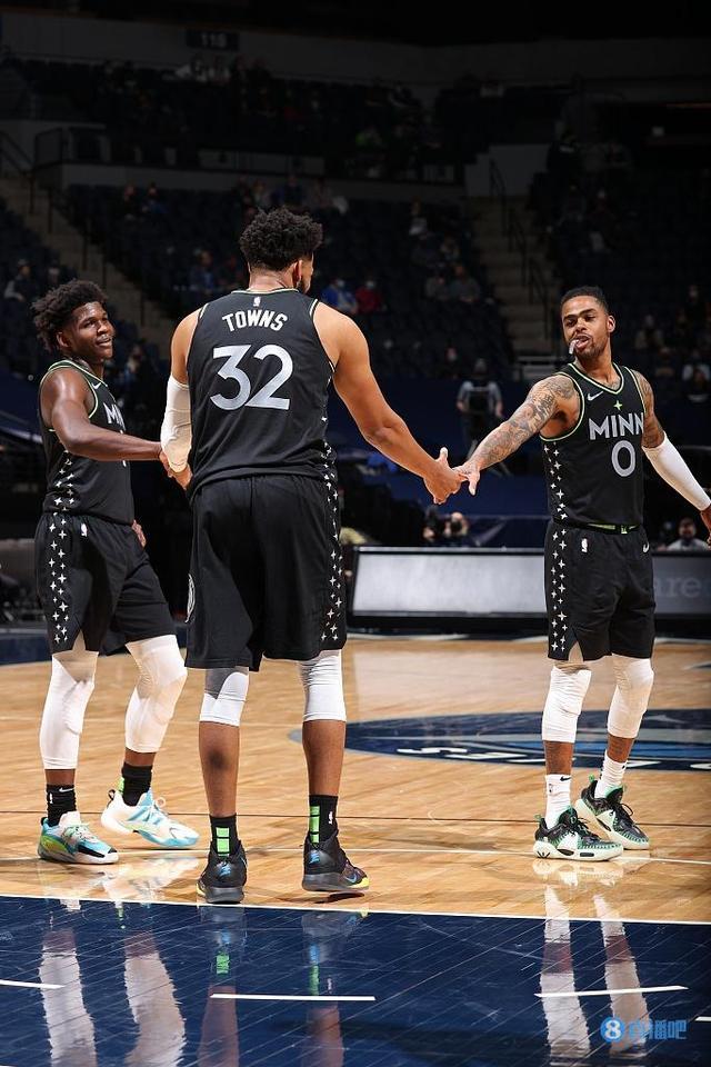 的激烈竞争 的激烈竞争